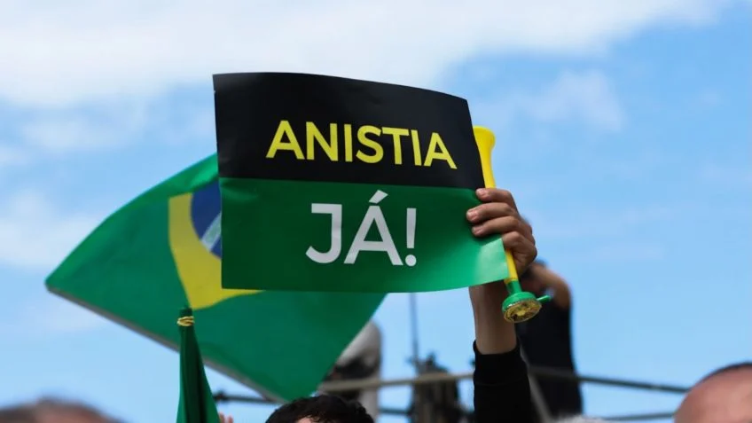 anistia dos condenados do 8 de janeiro