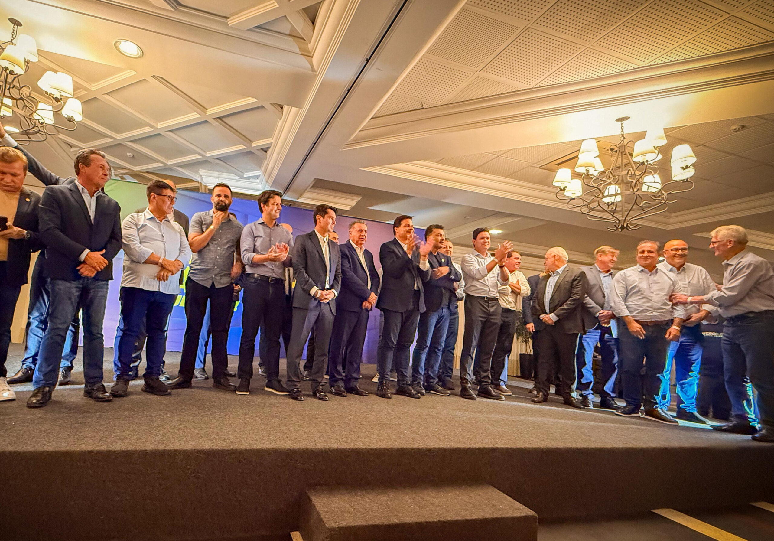 Sandro Alex reune lideranças em Curitiba fortalecendo alianças para 2026
