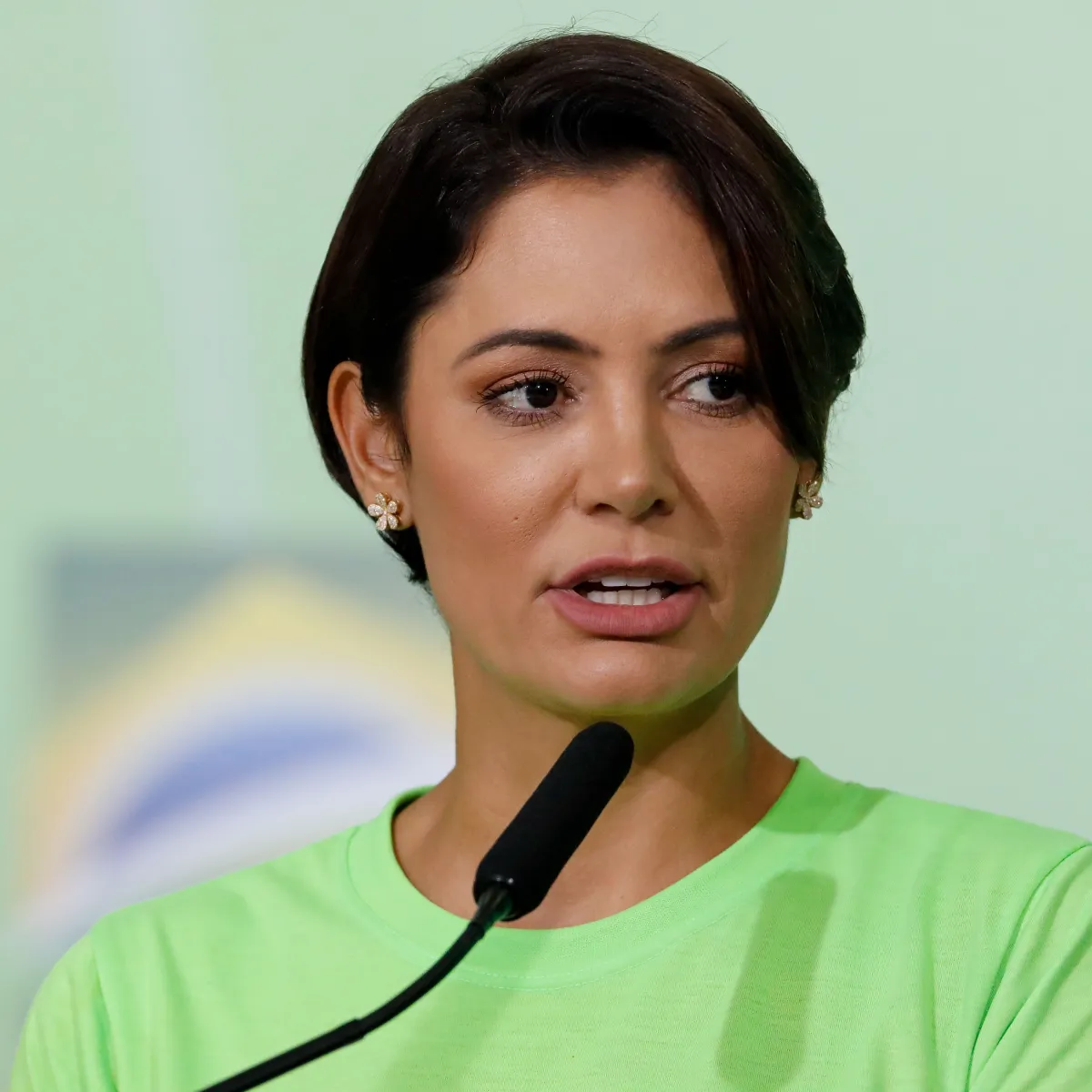 Michelle Bolsonaro lidera disputa ao Senado no DF, aponta pesquisa