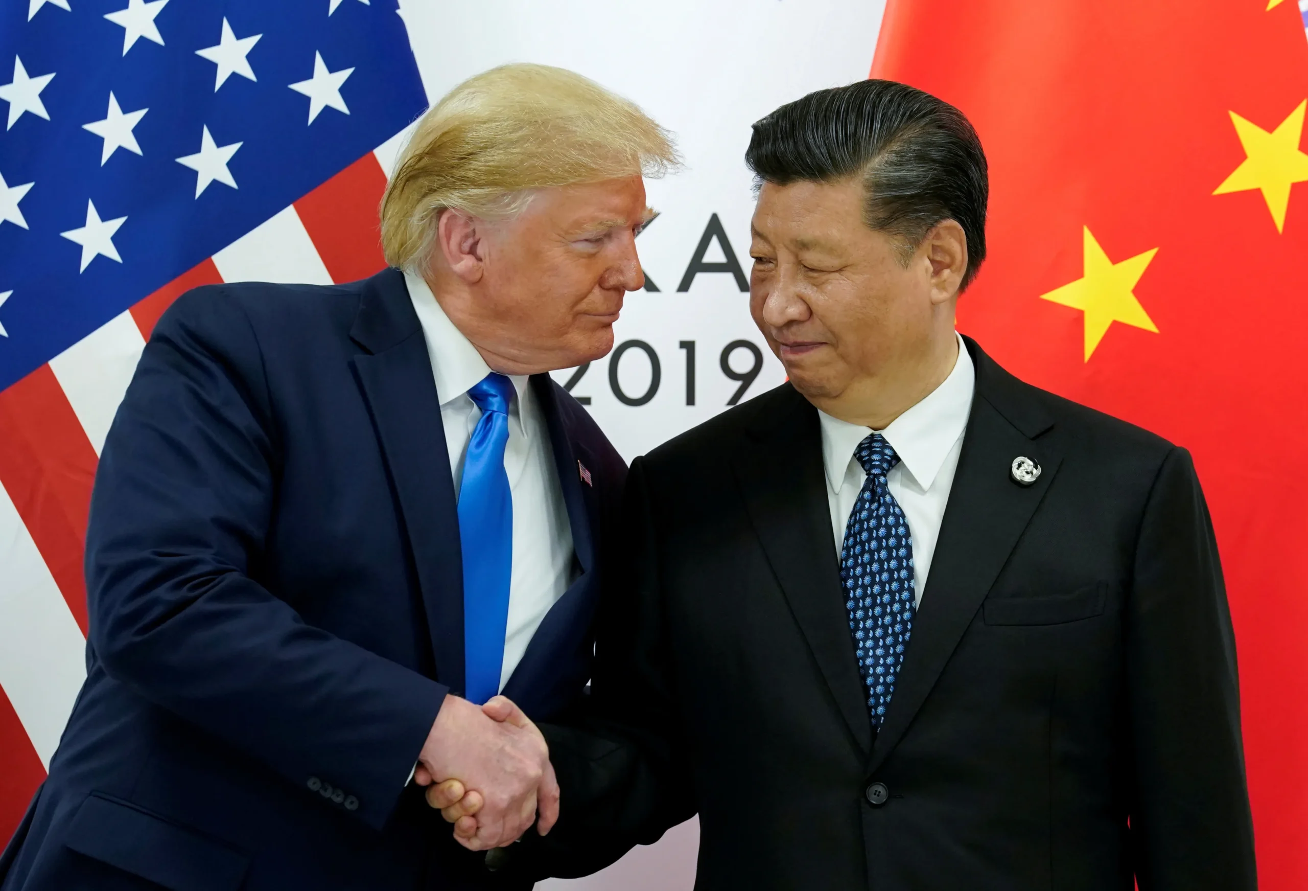 Trump ameaça nova tarifa de 50% contra China