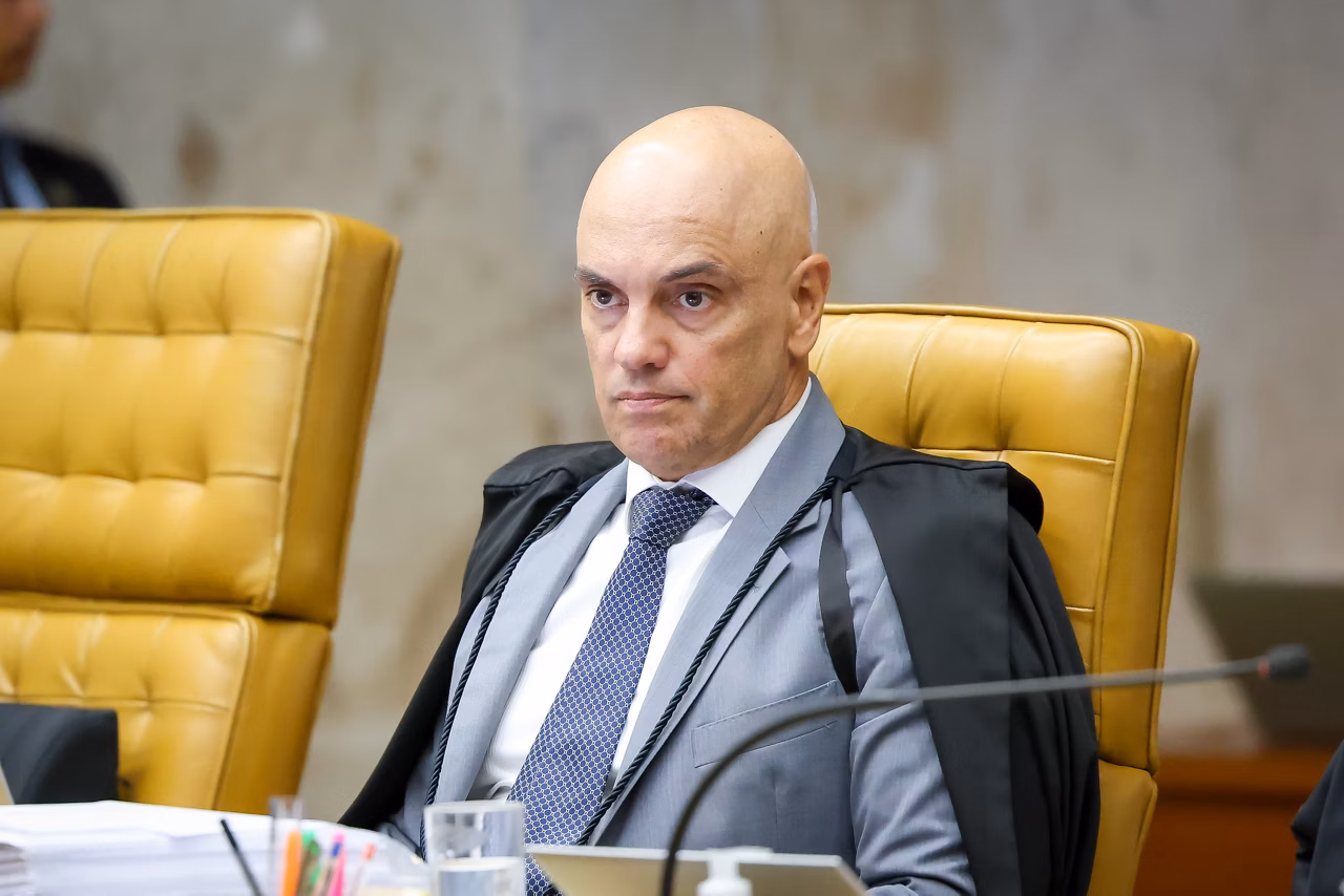 The Economist: Moraes tem “Poder excessivo” e STF sofre “Questionamentos”