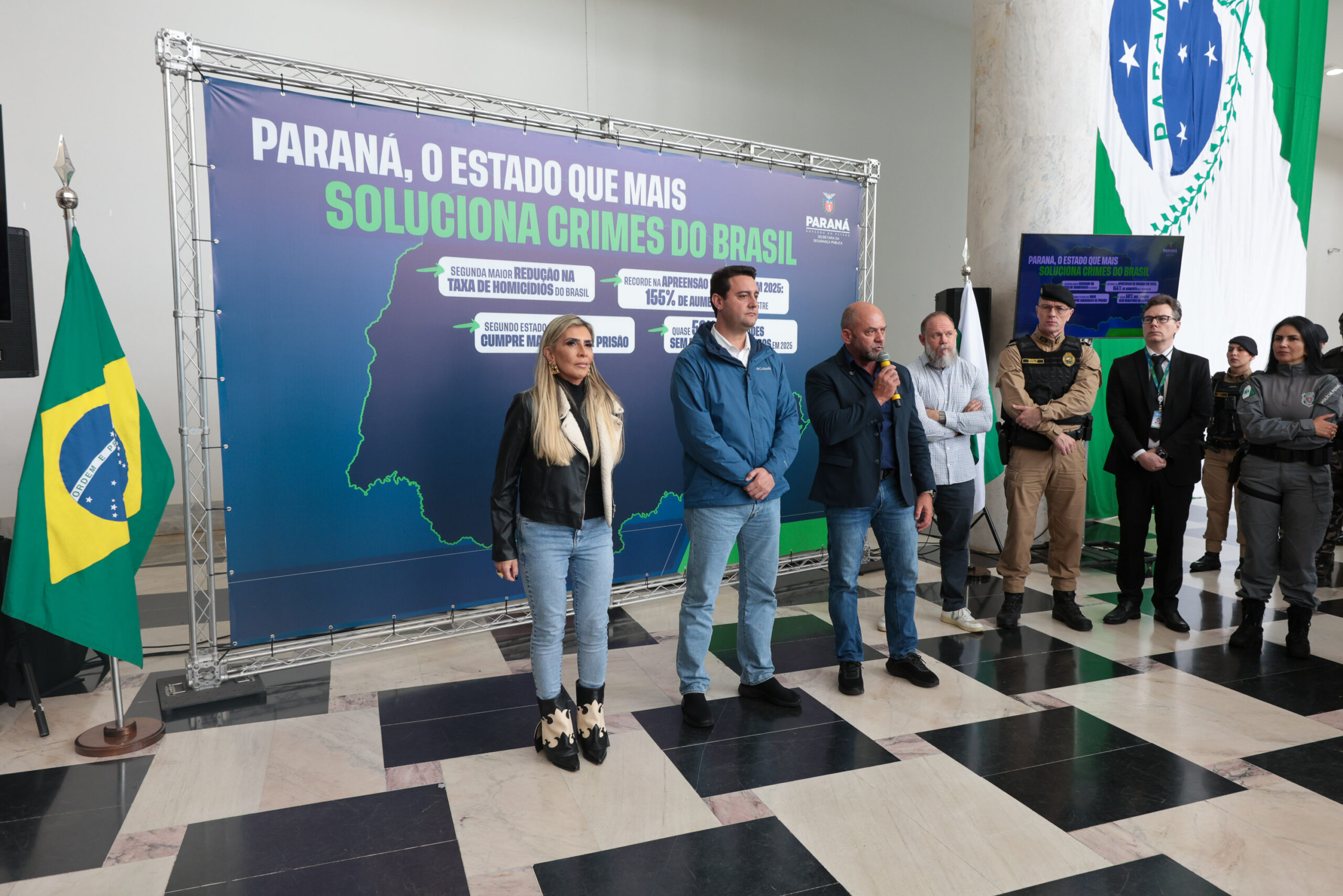 Paraná testa câmeras corporais com IA e transmissão ao vivo na PM para otimizar relatório de ocorrências