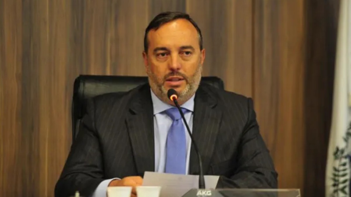 Ex-delegado afirma que irá disputar uma vaga como deputado federal em 2026 (Foto: Sandro Nascimento/Alep)