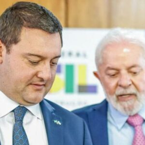 O governador do Paraná, Ratinho Junior (PSD) aparece com um dos cotados para enfrentar o presidente Lula (PT) em 2026 (Foto: Ricardo Stuckert/ Presidência da República)