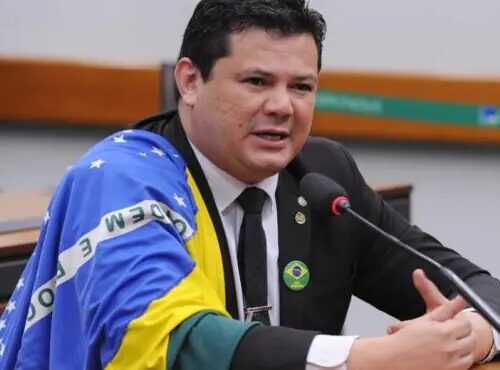 Câmara pede suspensão de Gilvan da Federal por ofensas a Gleisi Hoffmann