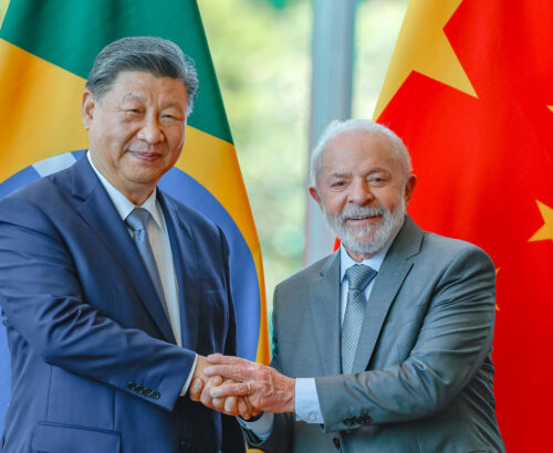 Lula diz que “Graças a Deus temos a China” para revista americana