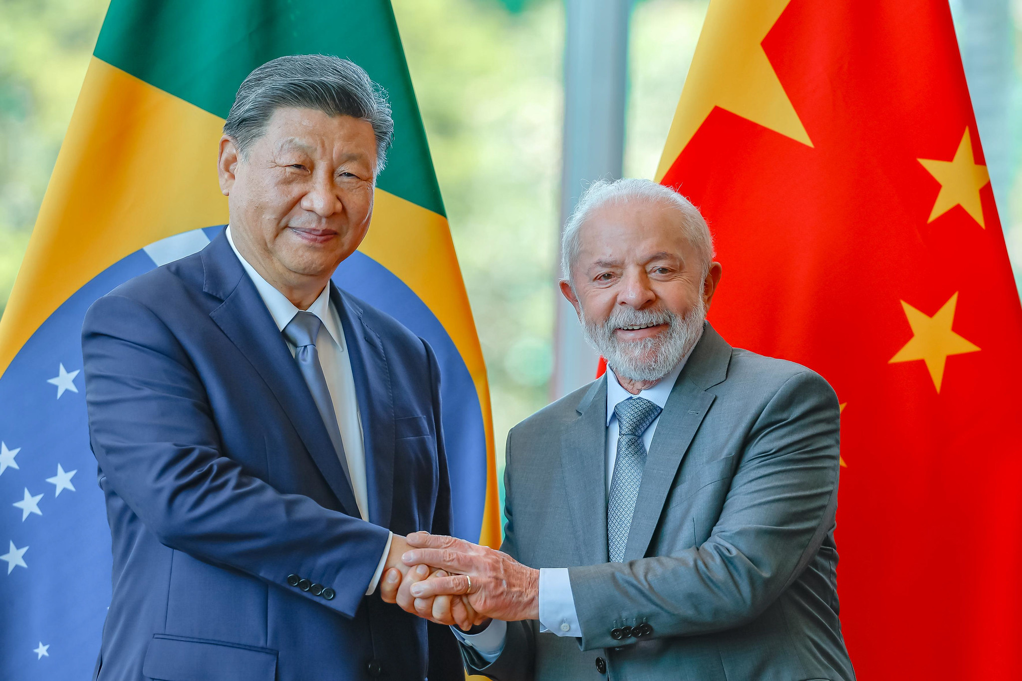 Lula diz que “Graças a Deus temos a China” para revista americana