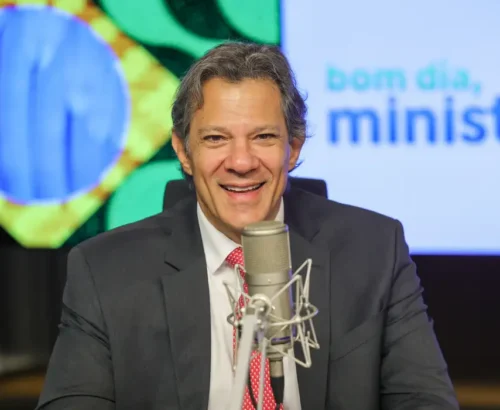 Senado convida Haddad para explicar aumento do IOF