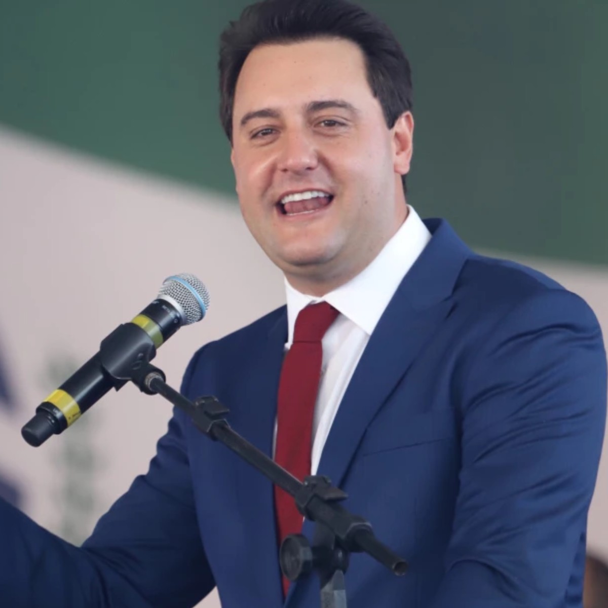 Ratinho Junior dá pontapé inicial à corrida pela presidência com vídeo ressaltando “método Paraná”
