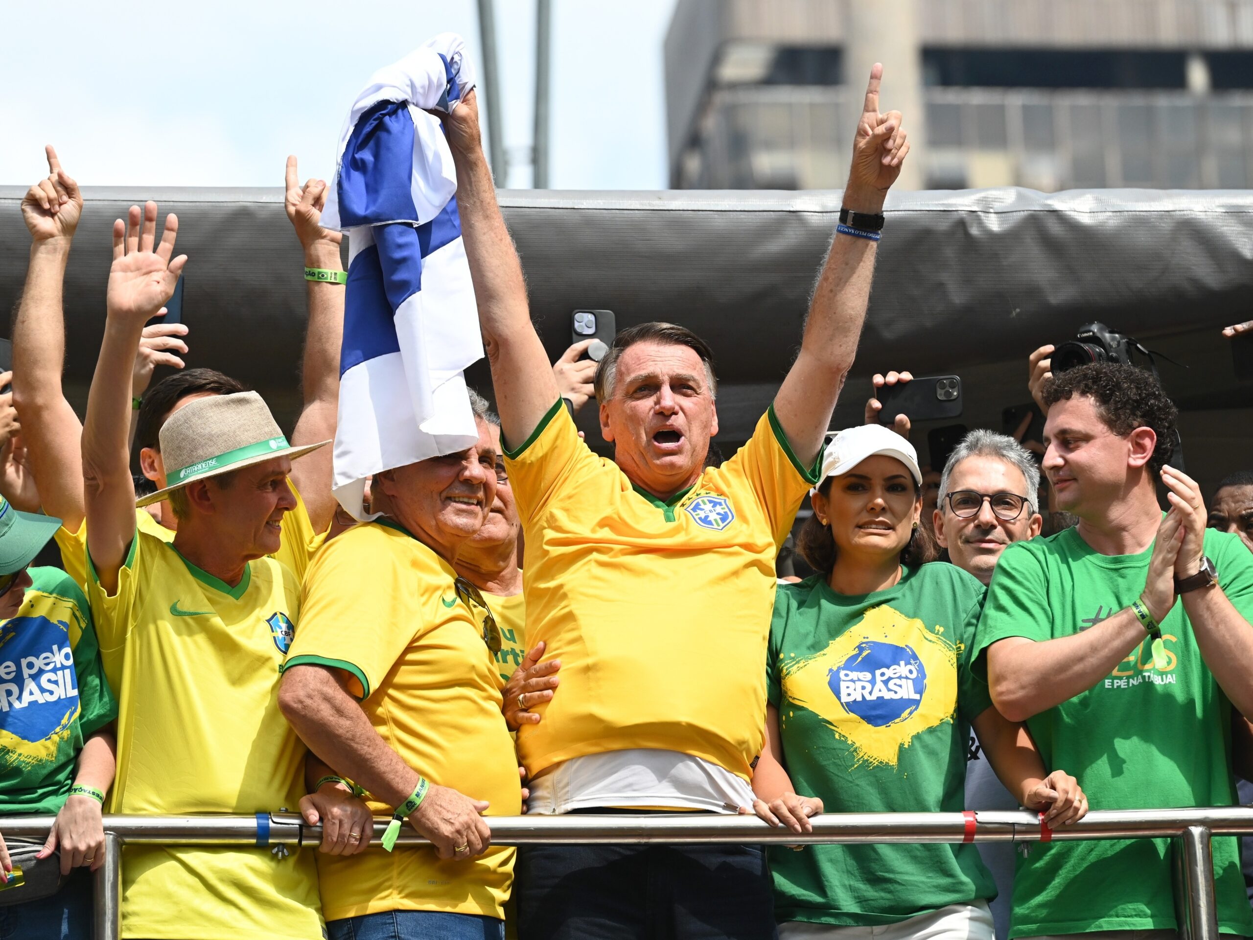 Bolsonaro convoca manifestação neste domingo e testa fidelidade na Avenida Paulista