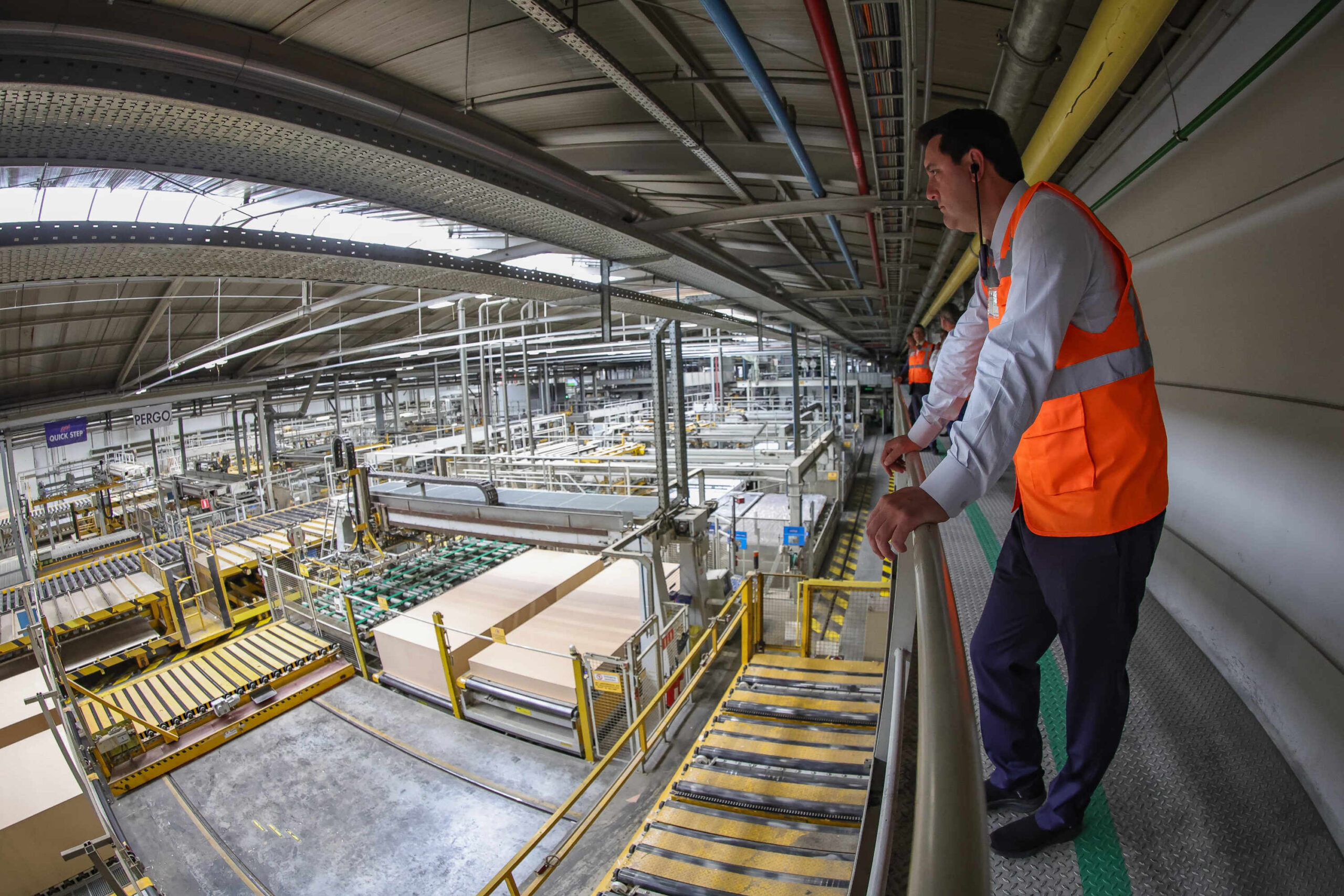 Paraná lidera crescimento econômico no Brasil e avança 7,5% no quadrimestre