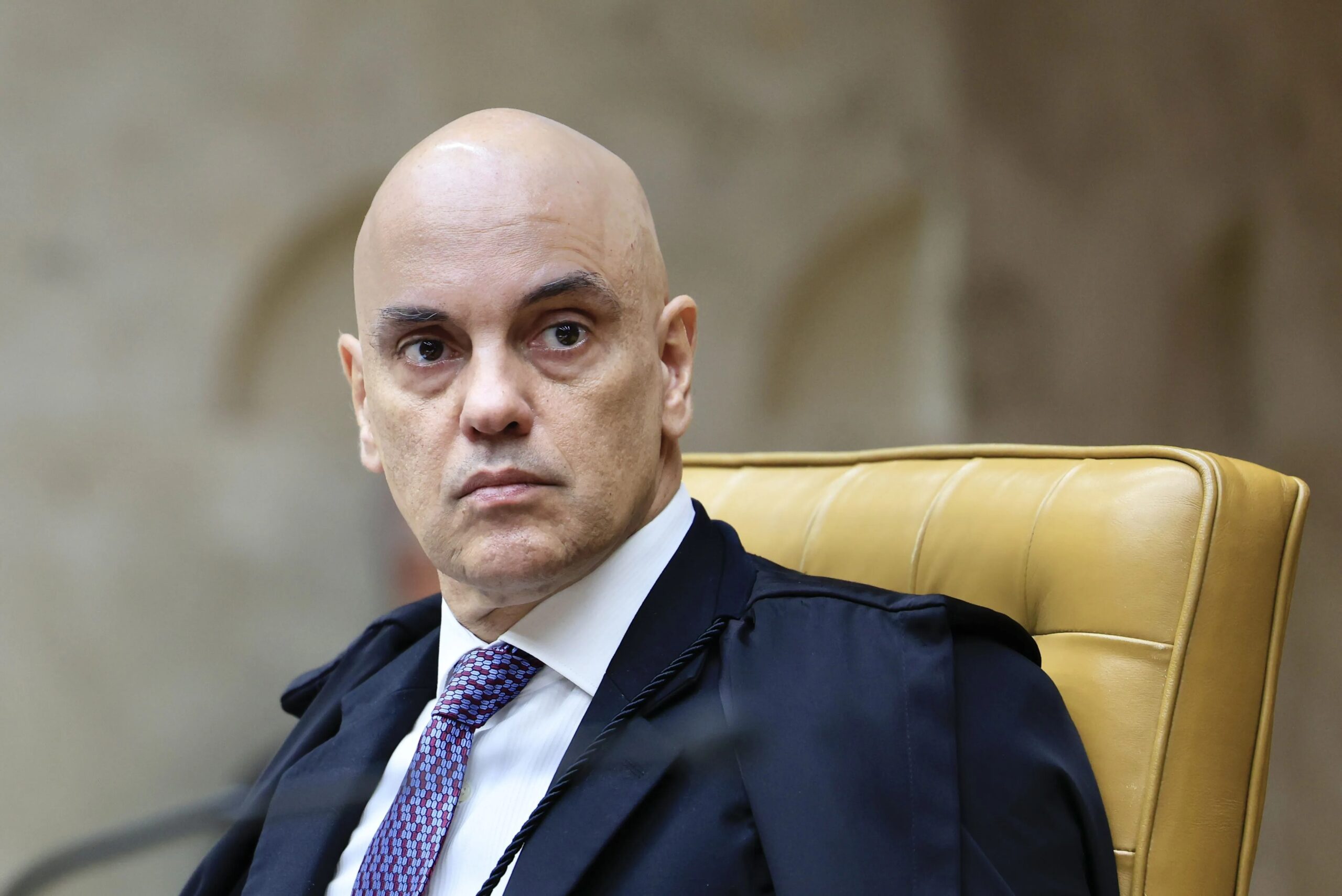 Moraes determina fim de acampamento Pró-Bolsonaro no STF