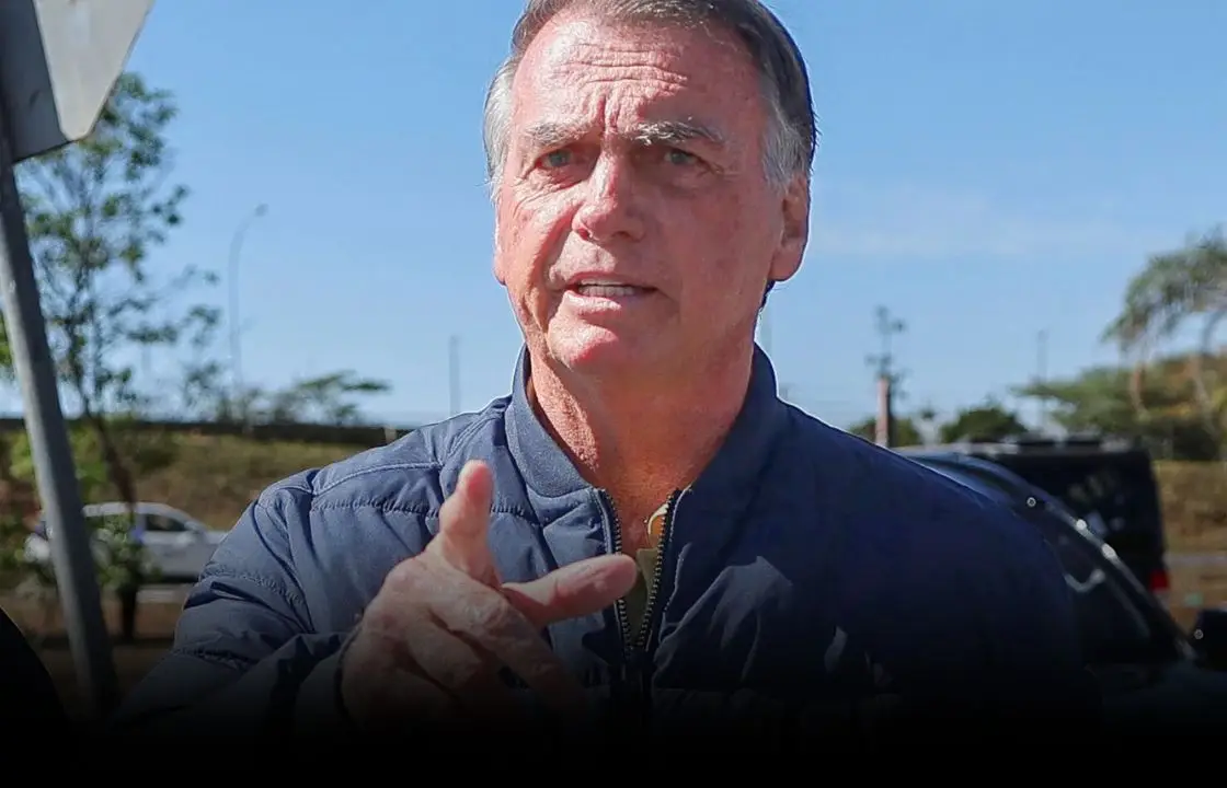 Moraes autoriza Bolsonaro a conceder entrevistas mas com restrições