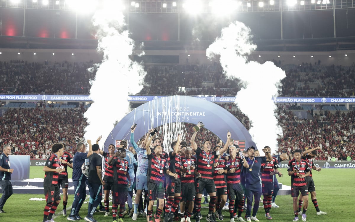 Flamengo Sub-20 Levanta a Taça Intercontinental em Final Épica Contra o Barcelona