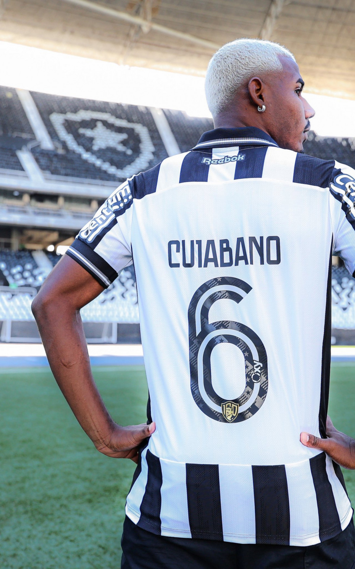 Herança de Nilton Santos: Cuiabano veste a camisa 6 do Botafogo com honra e responsabilidade