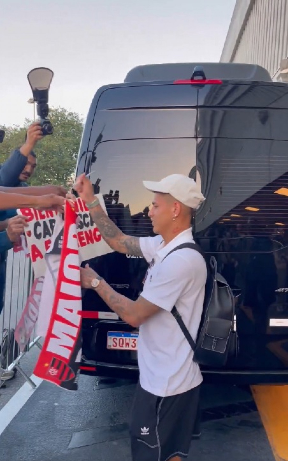 Estreia de Carrascal no Flamengo é adiada por entrave burocrático