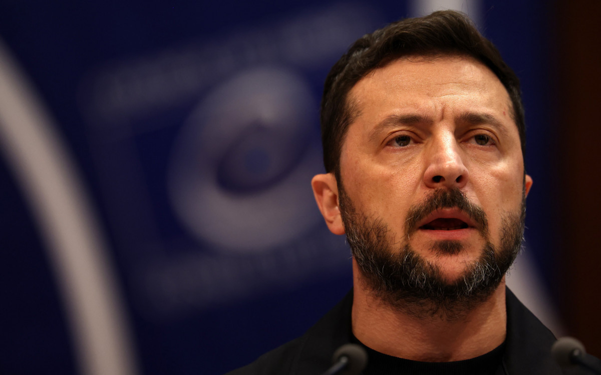 Zelensky Acusa Rússia de Intensificar Ataques na Ucrânia Às Vésperas de Encontro Trump-Putin no Alasca