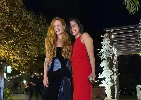 Carol Biazin Ilumina Casamento Familiar em Campo Grande com Música e Amor