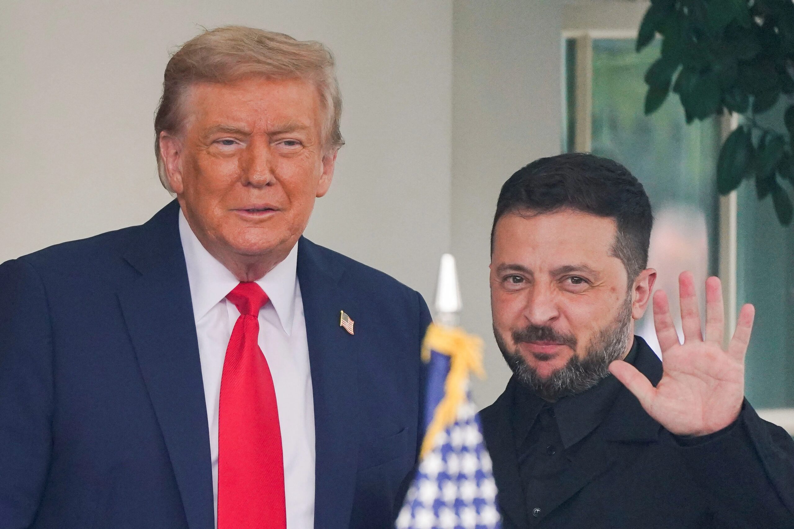 Trump Abre Possibilidade de Negociação na Ucrânia Sem Cessar-Fogo Prévio