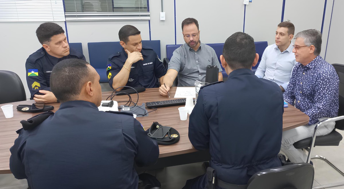 Secretário de Regularização Fundiária de Porto Velho Acusado de Conflito de Interesses em Ações de Despejo