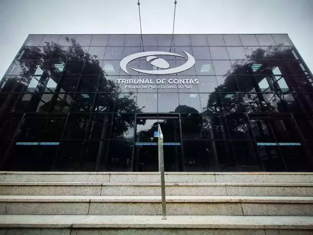 TCE-MS Acionado na Justiça por Omissão de Cotas Raciais em Concurso Público