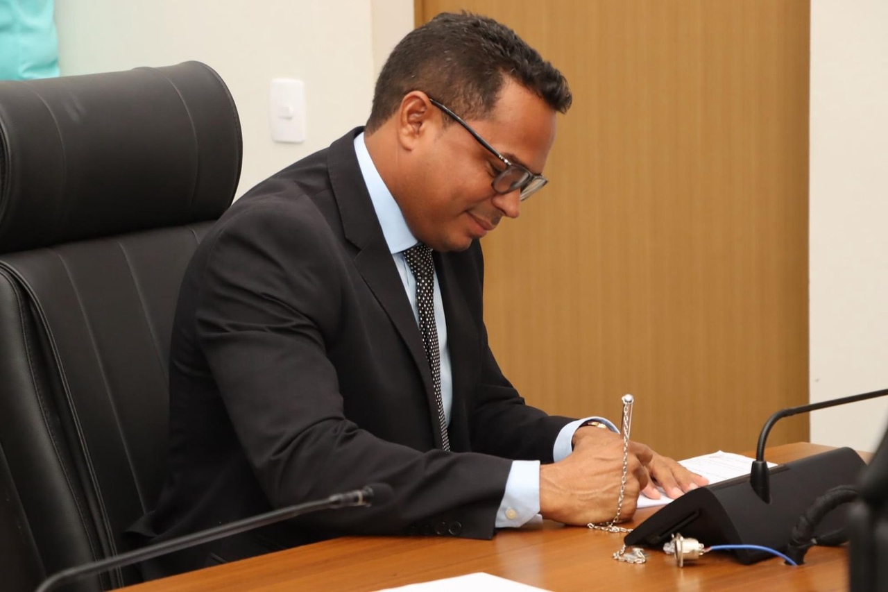 Parquinho da 506 Norte Clama por Atenção: Vereador Josmundo Pede Reforma Urgente