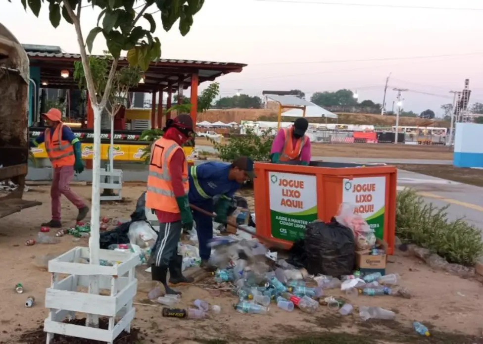 Festival da Farinha: Prefeitura Remove Toneladas de Lixo Após Show de Marília Tavares em Cruzeiro do Sul