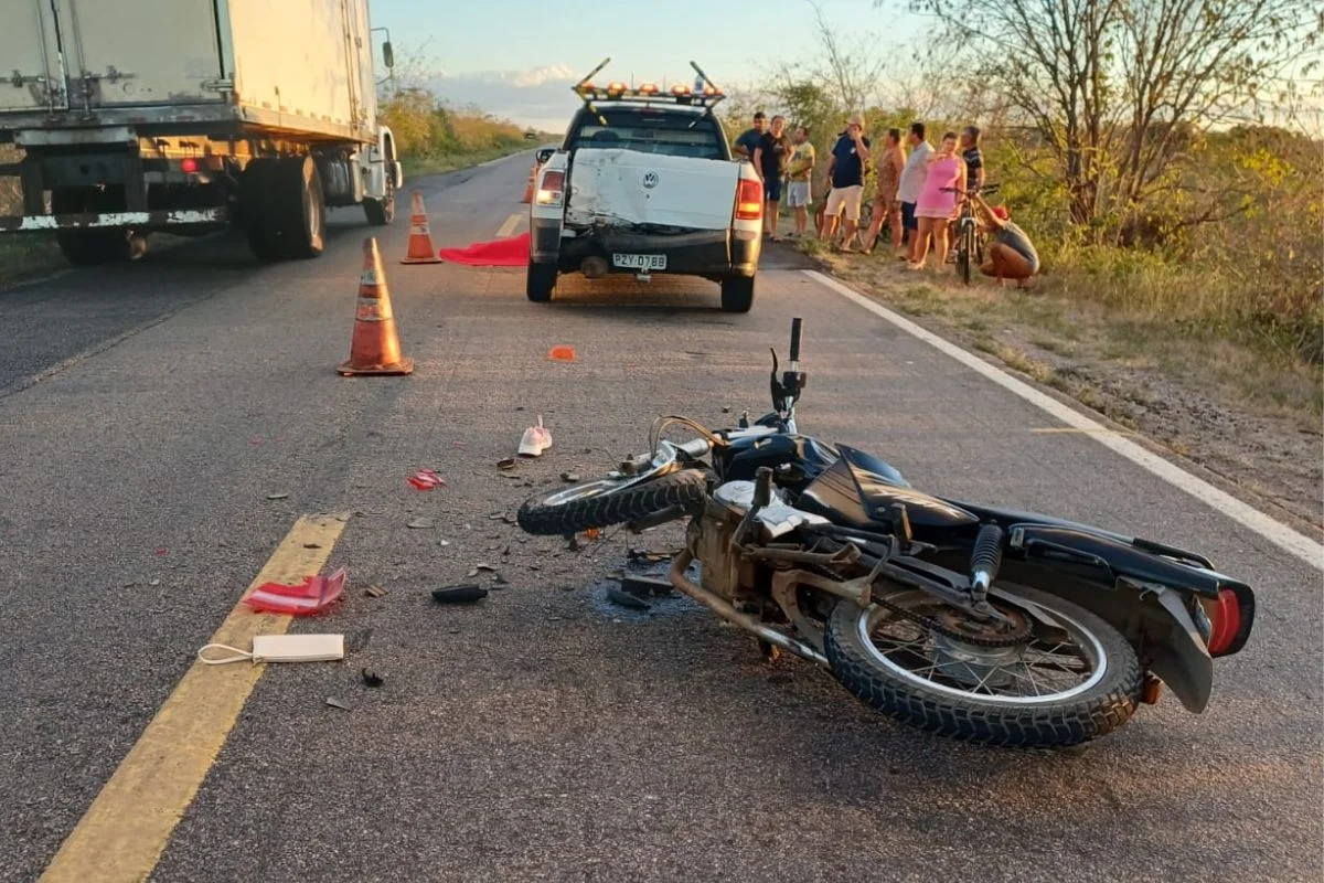 Tragédia na BR-405: Colisão entre moto e carro tira a vida de mulher em Governador Dix-Sept Rosado
