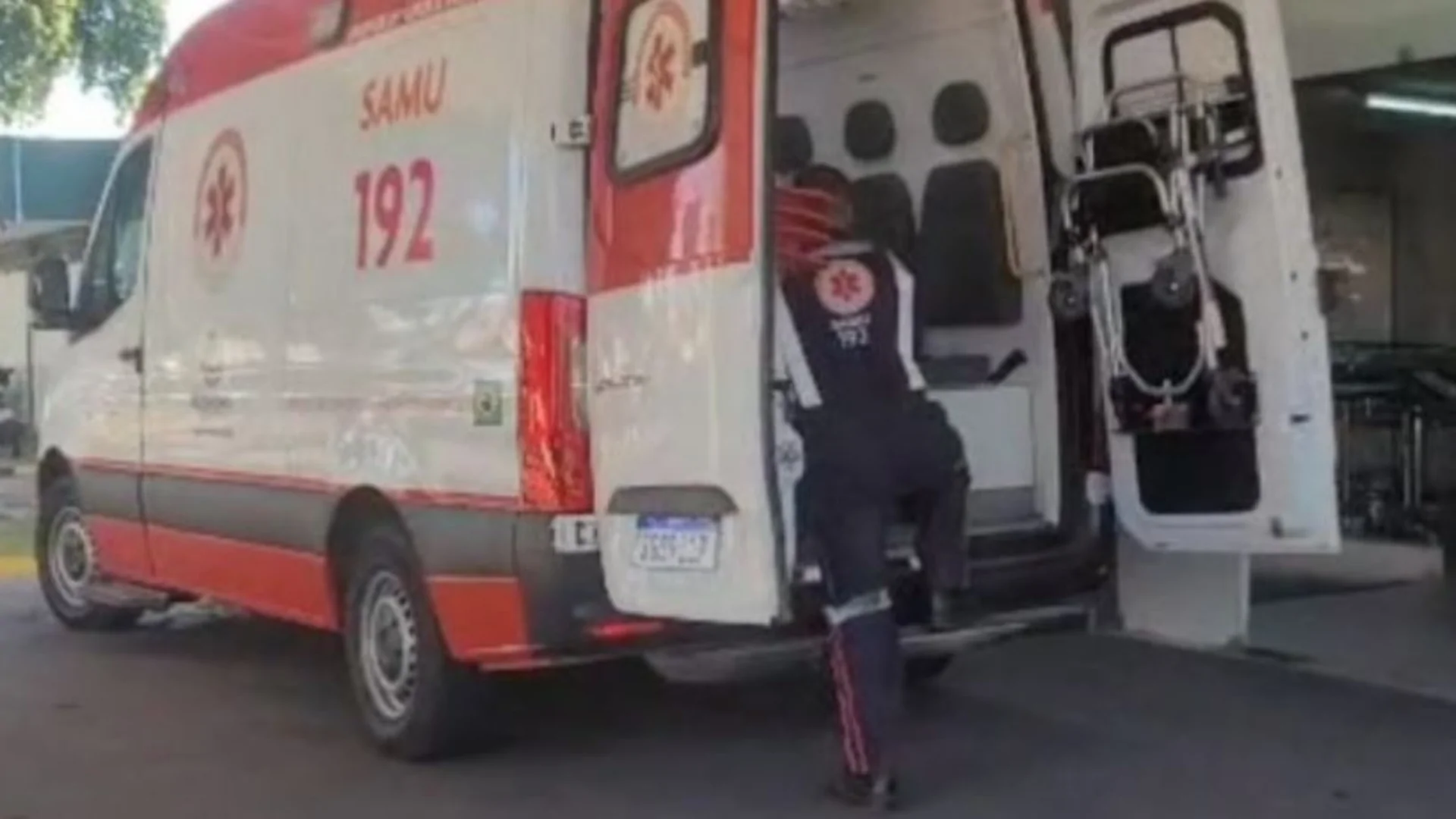 Homem é Alvo de Múltiplos Tiros em Estacionamento de Rodoviária em Mossoró