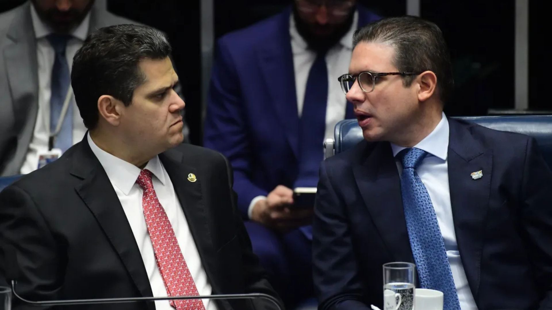 Oposição Impõe Derrota ao Governo e Assume o Comando da CPI do INSS