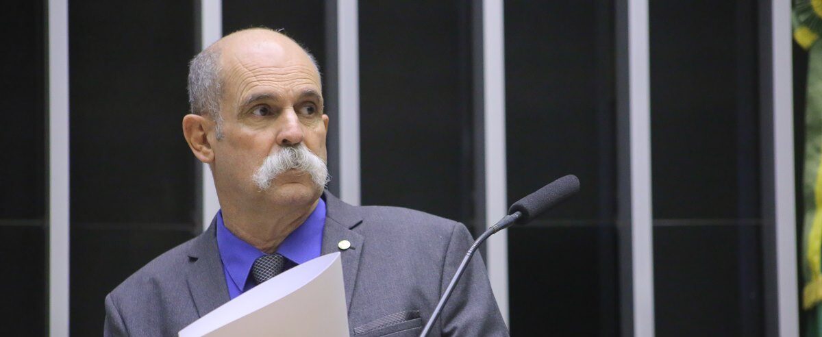 Sargento Fahur é alvo de pedido de cassação por Hugo Motta