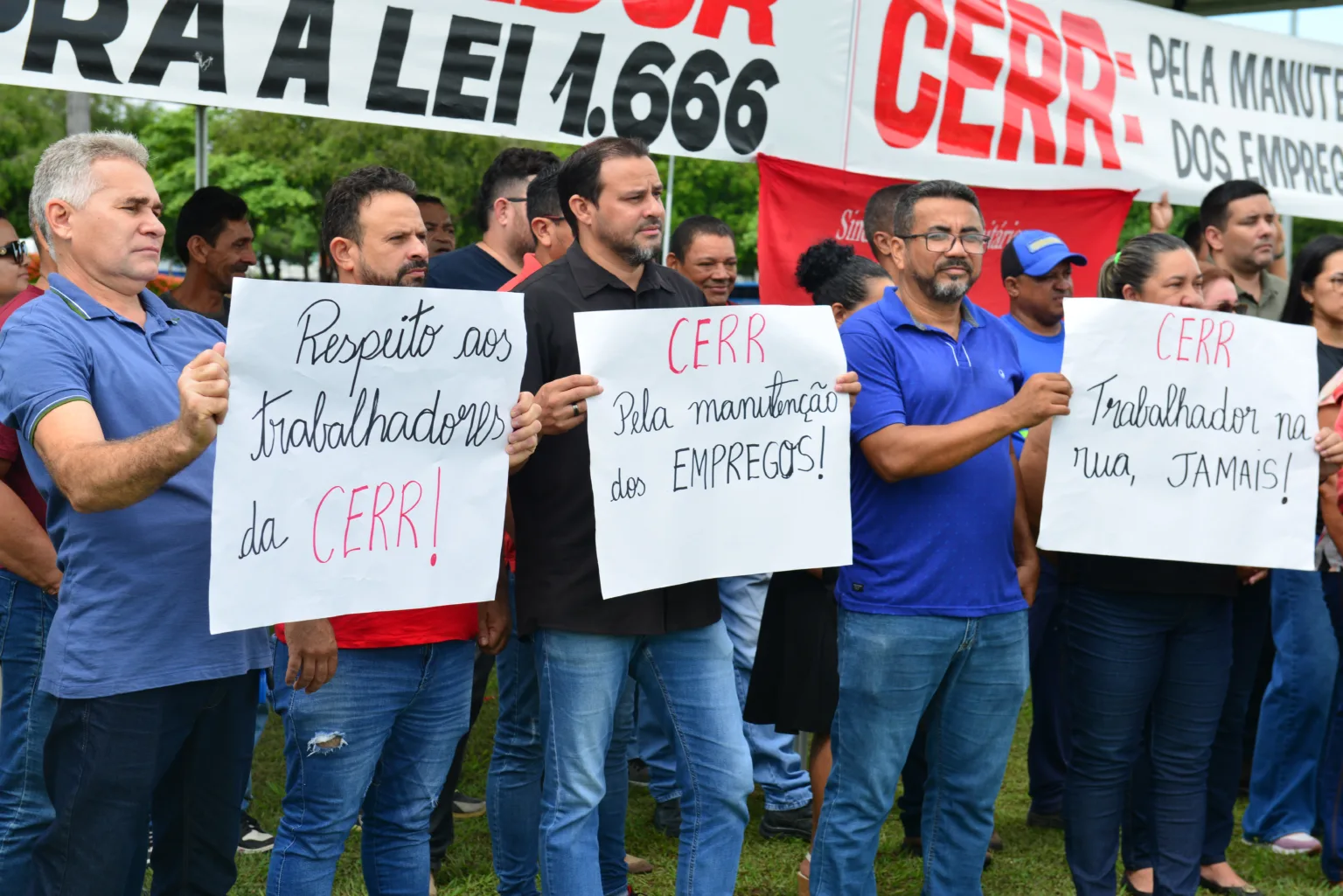 Servidores da Cerr Denunciam Cortes Salariais e Suspensão de Benefícios por Parte do Governo de Roraima
