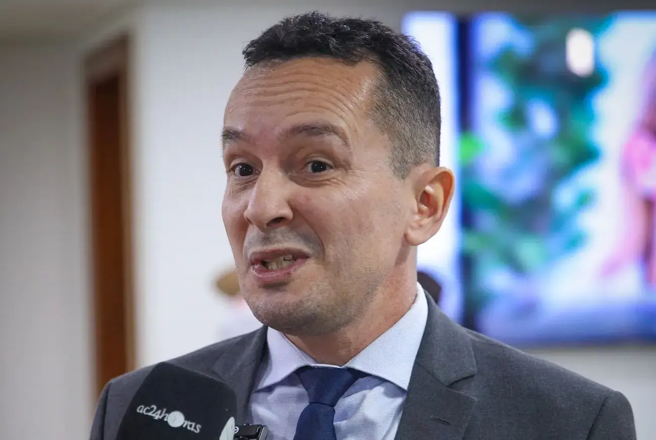 Adailton Cruz Alerta para Devolução de Emendas e Impacto na Saúde do Acre