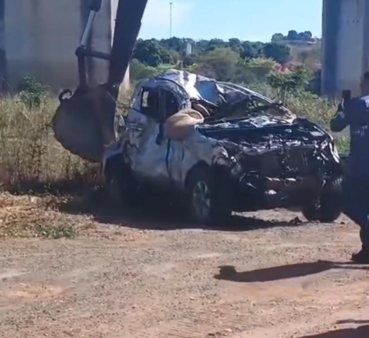 Caminhonete Resgatada do Rio Tocantins Após Tragédia da Ponte JK; Casal Paraense Morreu no Acidente