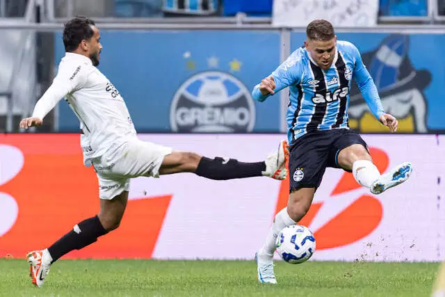 Grêmio e Ceará ficam no zero em jogo tenso e de pouca inspiração na Arena