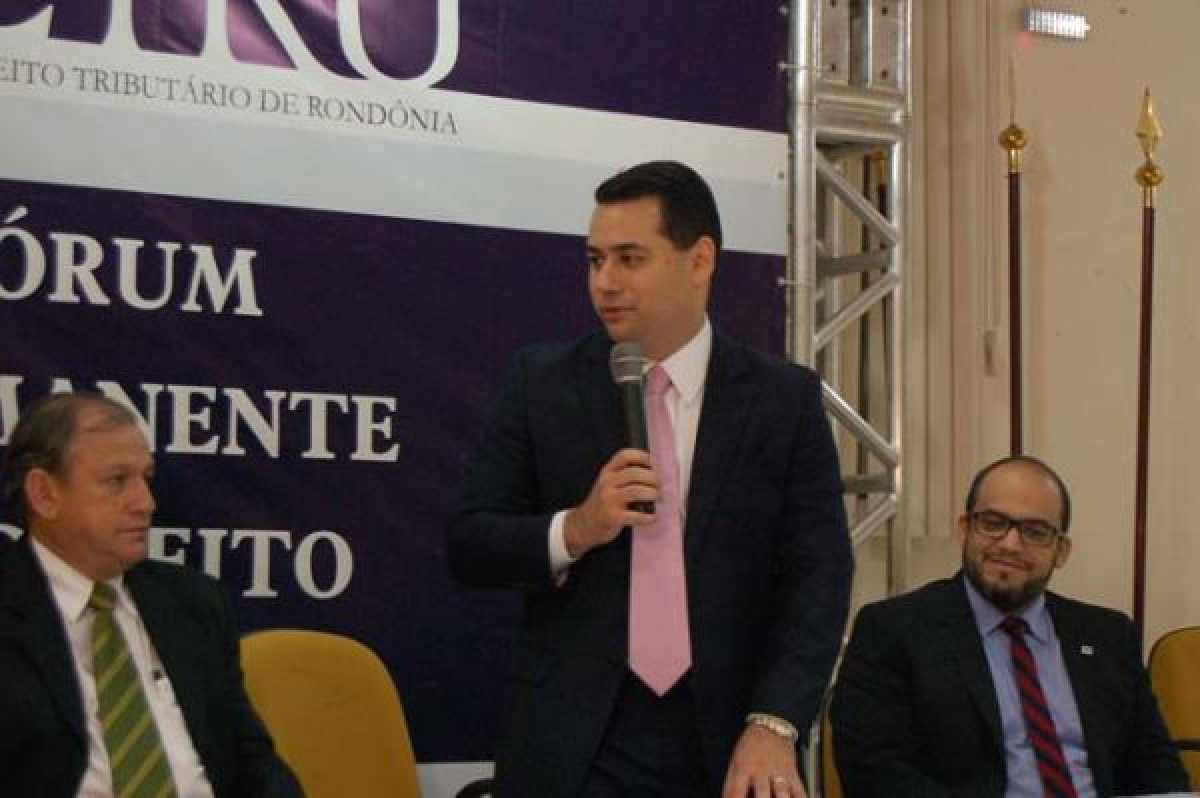 Rondônia Presente: Advogado Breno Dias de Paula Marca Presença em Celebração Histórica do IAB