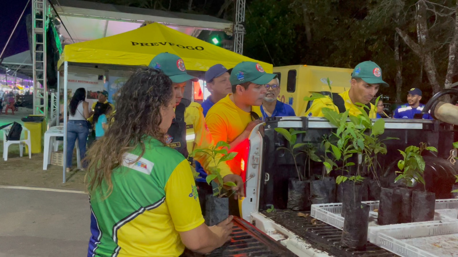 Ibama Distribui Mudas e Educa sobre Prevenção de Incêndios na Expofeira do Amapá