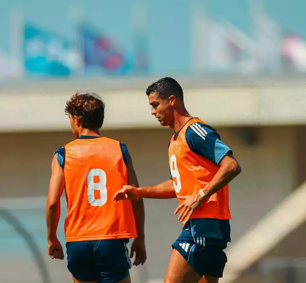 Al-Nassr de Cristiano Ronaldo e João Félix tropeça em amistoso contra Estrela da Amadora