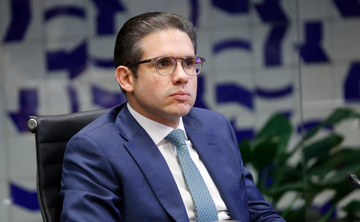 Hugo Motta Nega Acordo com Oposição Sobre Anistia e Fim do Foro Privilegiado Após Tumulto na Câmara