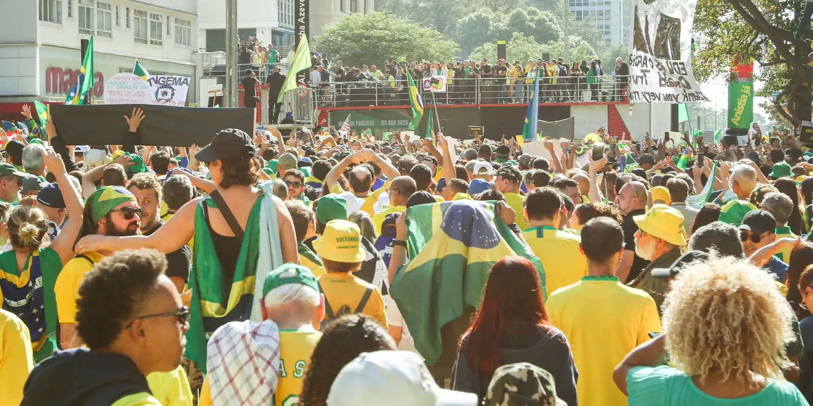 Apoiadores de Bolsonaro se manifestam em SP por anistia e exaltam Trump; Moraes é alvo de críticas
