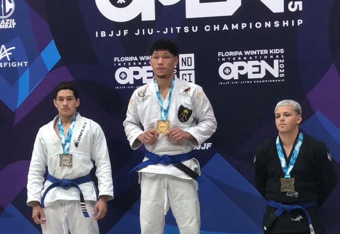 Amapaense de 17 anos Brilha em Florianópolis e Conquista o Ouro no Jiu-Jitsu