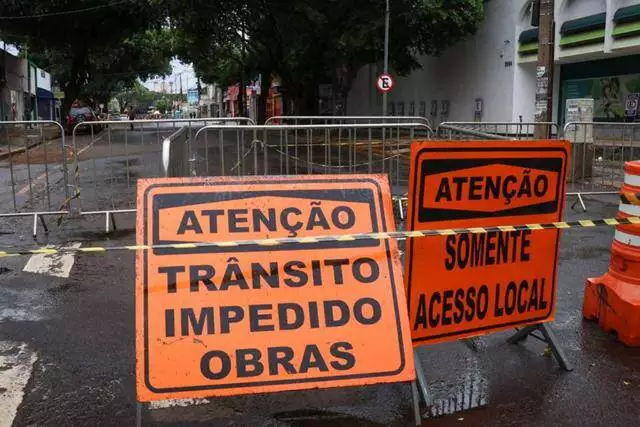 Trânsito em Campo Grande Sofre Alterações no Fim de Semana Devido a Obras e Eventos