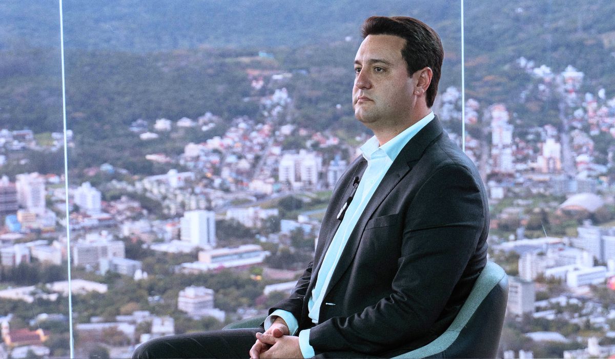 Ratinho Junior tem 73% de intenção de voto e derrotaria Lula no Paraná, aponta Quaest