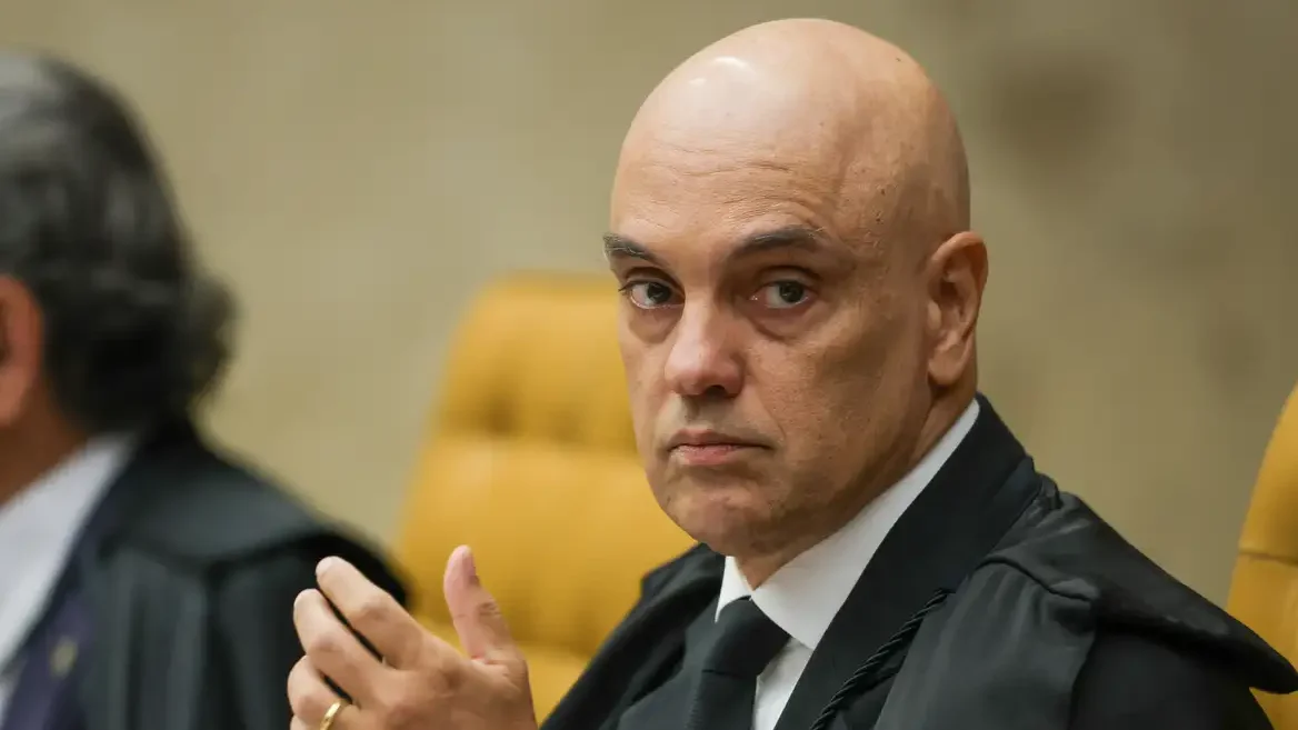 Voto Detalhado de Moraes no Caso Bolsonaro Revela Uso Repetitivo do Termo ‘Organização Criminosa’