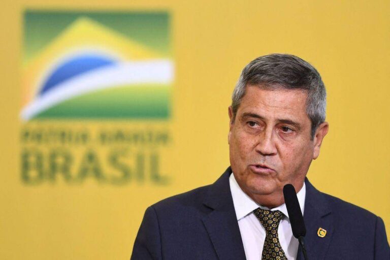 General Braga Netto se considera preso político após condenação