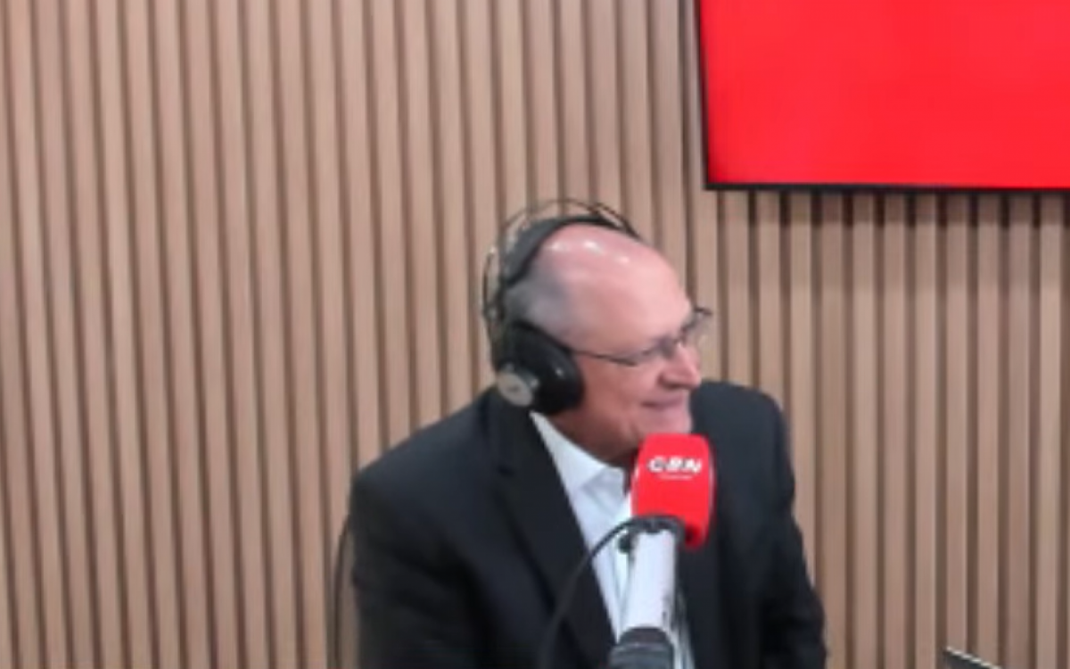 Alckmin Aposta em Encontro Lula-Trump para Aliviar Tarifas e Reduzir Juros no Brasil