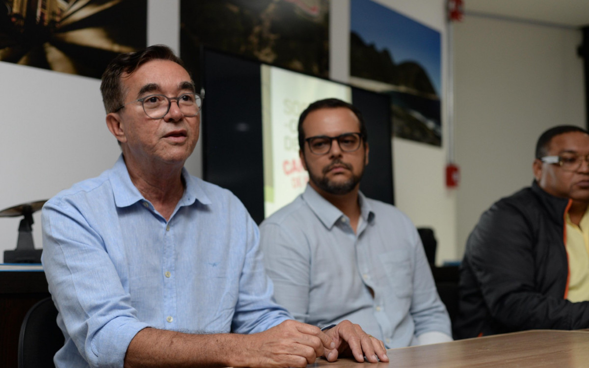 Carnaval de Niterói 2026: Desfiles em Novo Formato e Ordem Definida Visam Grandiosidade e Impacto Turístico