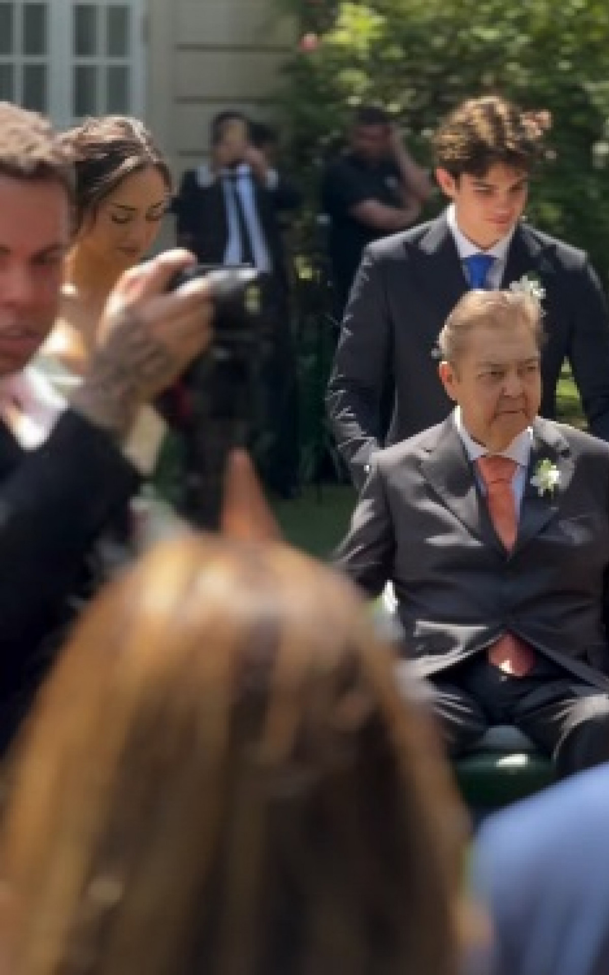 Emocionado e Recuperado: Faustão Conduz Filha ao Altar em Casamento Após Transplantes