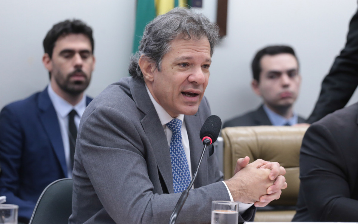 Haddad Defende MP para Evitar Cortes no Orçamento de 2026 e Alerta para Impacto no Plano Safra