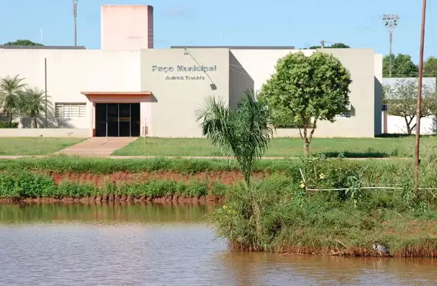 Batayporã oferece salários de até R$ 16,8 mil em concursos da Prefeitura e Câmara